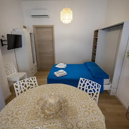 Sweet 1624 - Center & Lungomare Apartman *